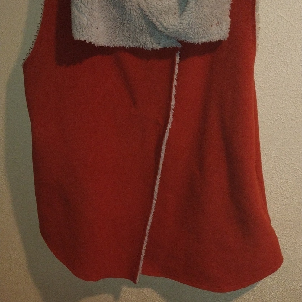 NWOT Fleece Sherpa Lined Burnt Orange Wrap Dylan Vest M - Picture 3 of 7